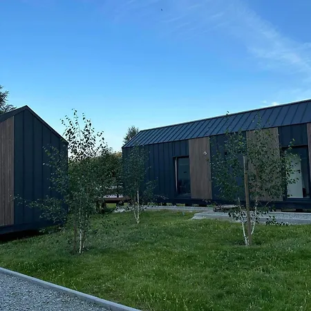 Domki Piwniczna 山林小屋 *